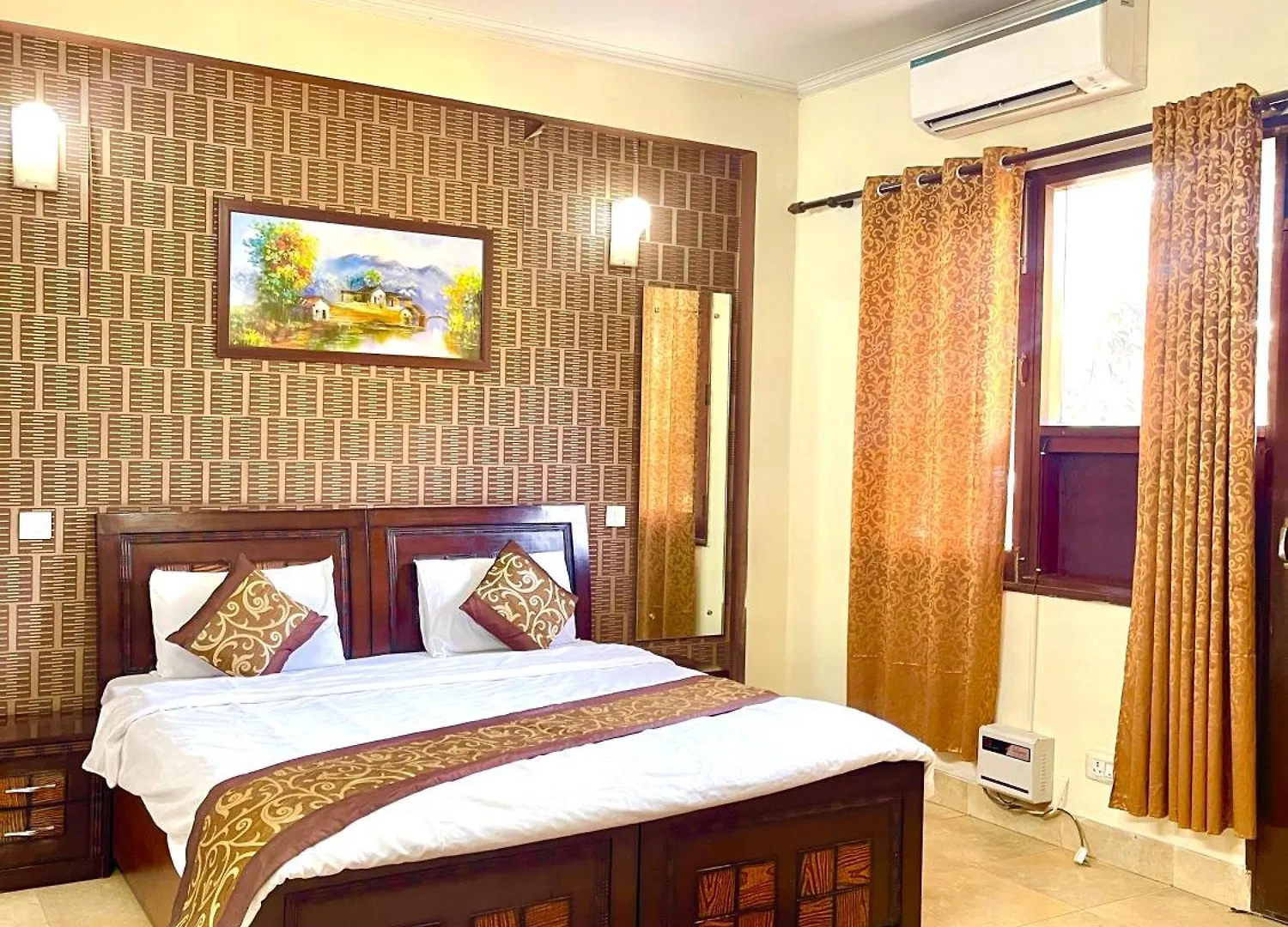 Studio Serviced Apartments Near Fortis Hospital Gurgaon